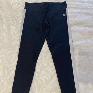 ‼️SOLD‼️TNA leggings with stripe!